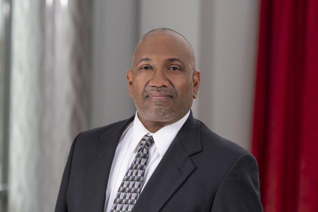Headshot of Thyrone Henderson